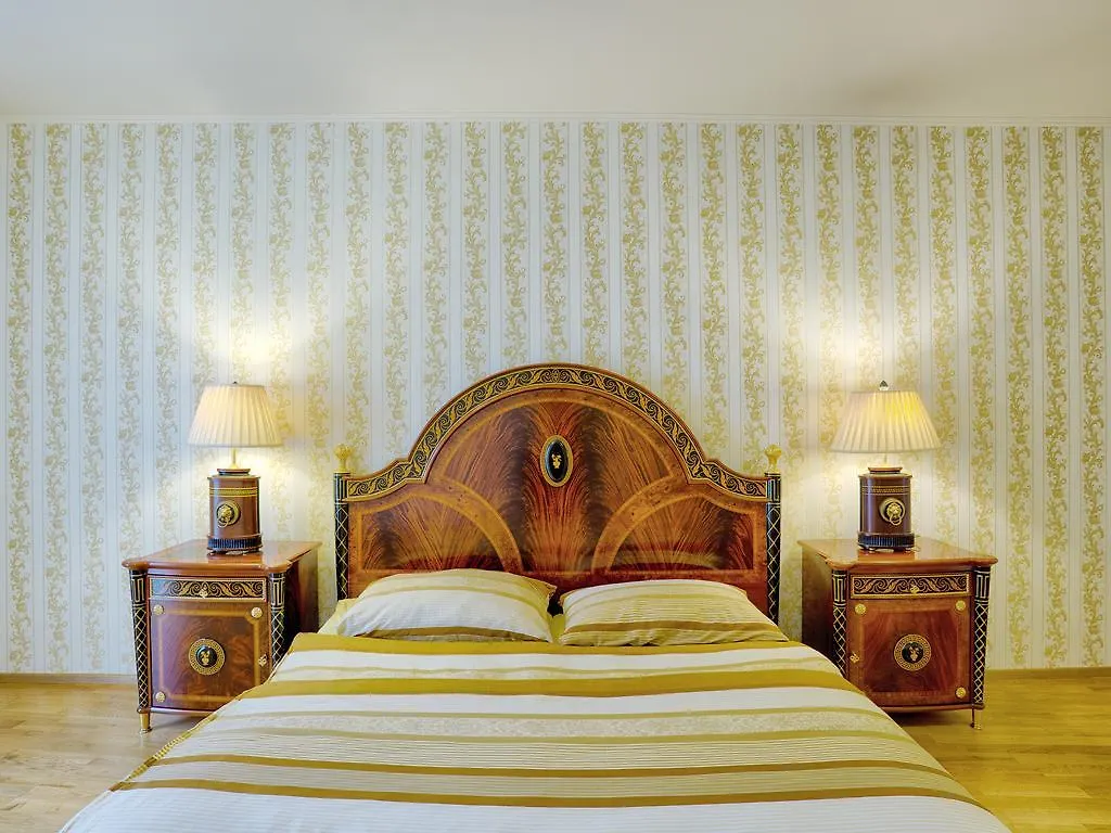 Lyra Apartments Karlovy Vary 0*,