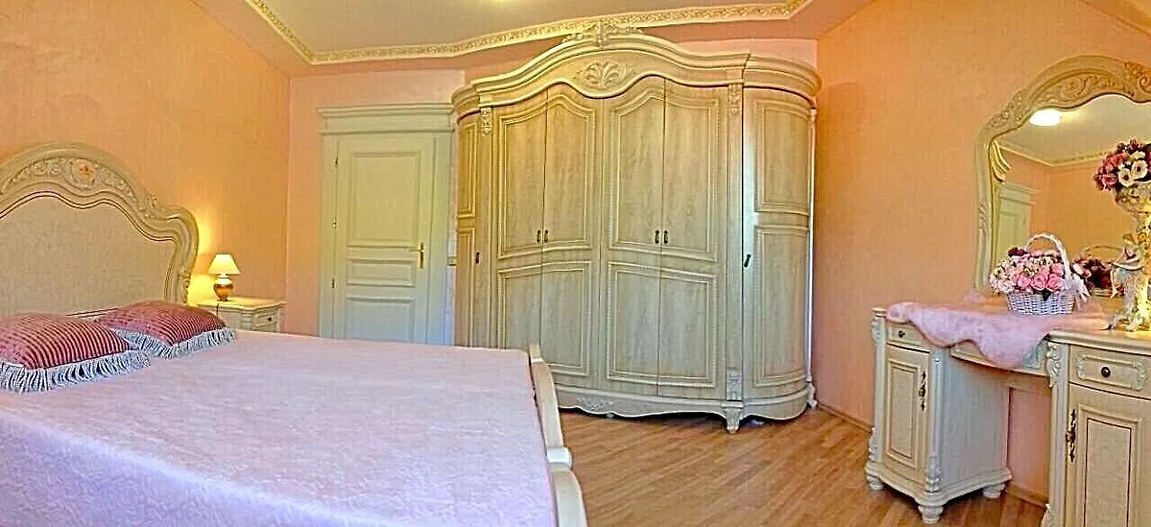 Lyra Apartments Karlovy Vary
